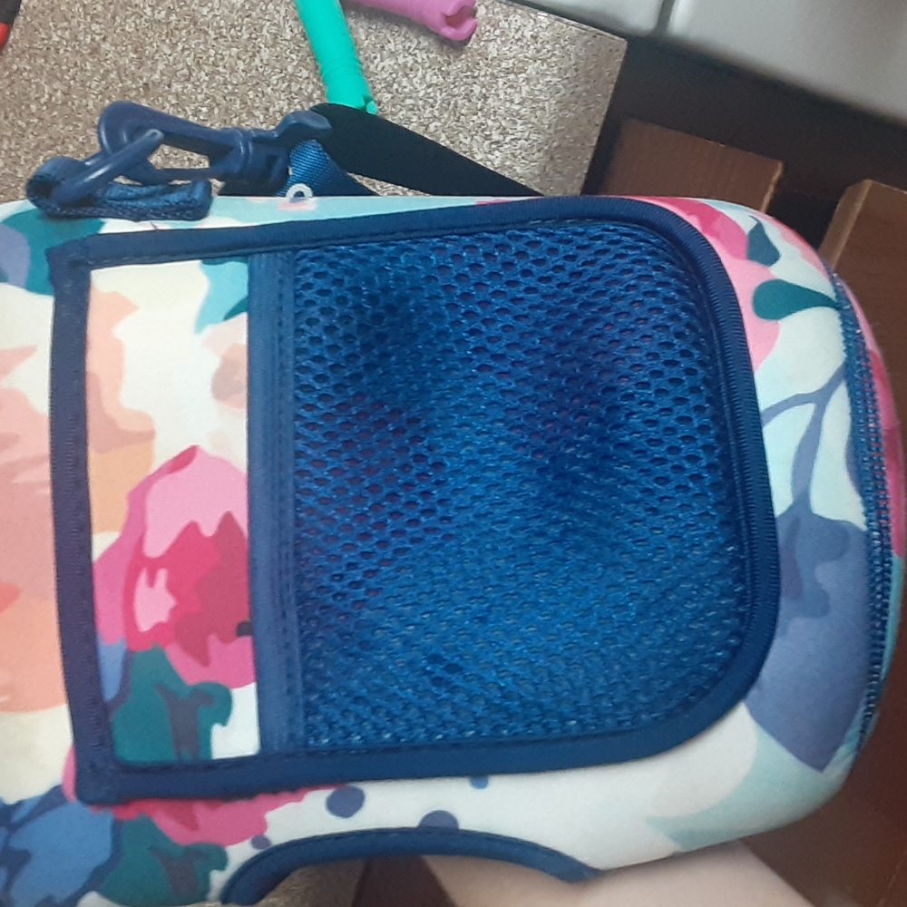 Hydrojug and sleeve